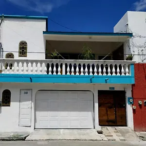 בית אירוח Casa Calido, קוזומל
