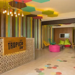 אכסניה Hostel Frente Al Mar Tropico 20º, קוזומל